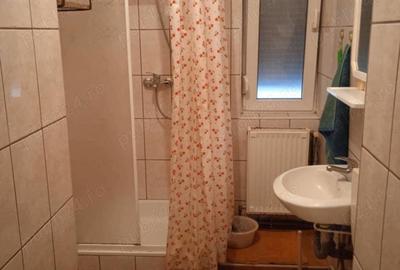 Apartament cu 2 camere decomandat în Carei - 5