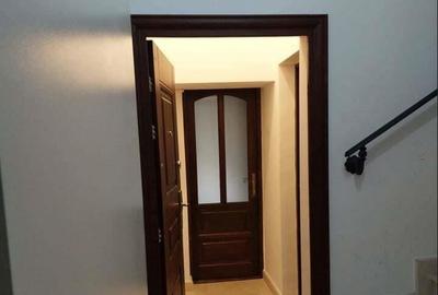 Spațiu comercial, de 214 mp, în Central - 3