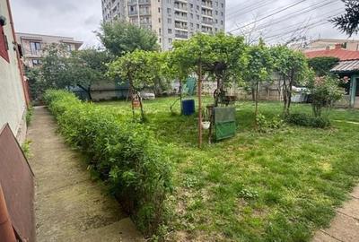 Casa de închiriat 7 camere Sector 4, ideal pentru clinica, gradinita - 13
