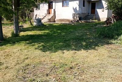 Vand casa+teren intravilan de 2400mp,25 euro mp,com Calinesti,sat Ciocanesti - 1