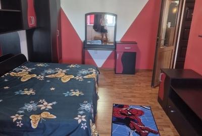 Apartament de chiriat 3 camere - 1