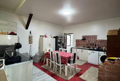 Casă cu 5 camere cu Teren 690 Mp în Central - 5
