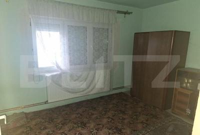 Apartament cu 3 camere decomandat în Aiud - 2