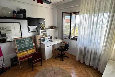 Apartament cu 3 camere decomandat în Steaua - 4