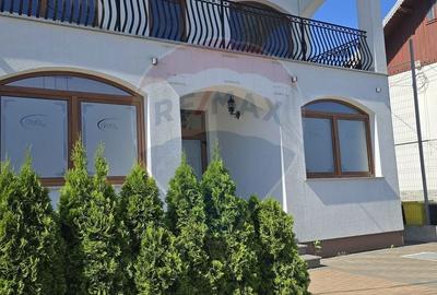 Spațiu comercial, de 320 mp, în Central - 1