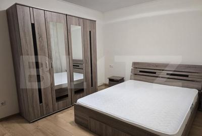 Apartament de inchiriat, cu 3 camere, 77 mp, zona Micro 17 - 1