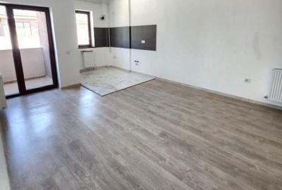 Garsonieră decomandată în Berceni