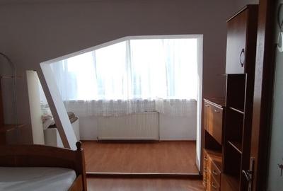 Apartament 3 camere, 67mp, str. Semaforului - 8
