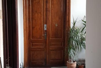 Apartament cu 4 camere decomandat în Neptun - 1