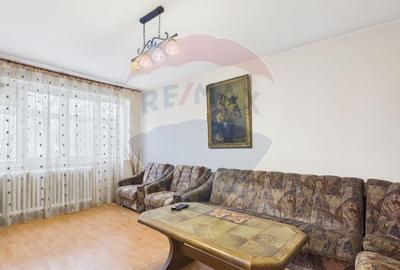 Apartament cu 3 camere semidecomandat, mobilat în Brâncoveanu