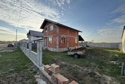 Casă individuală cu 5 camere cu Teren 500 Mp în Giroc - 4