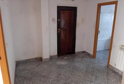 Apartament cu 3 camere decomandat în Mărăței - 1