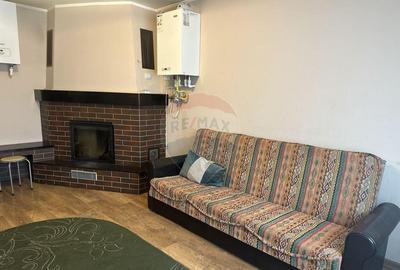 Apartament 4 camere ROZNOV Central de inchiriat - 1