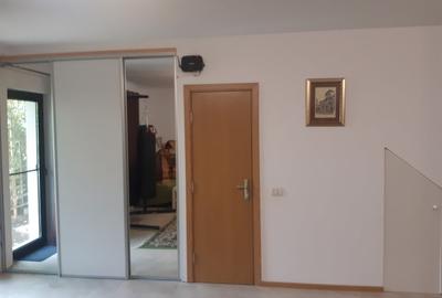 Casă cu 3 camere cu Teren 100 Mp în Central - 12
