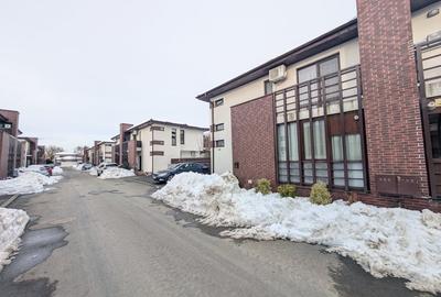 Casă individuală cu 4 camere cu Canalizare în Central - 56