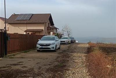 Teren Construcții intravilan de 650 mp, în Aroneanu - 3