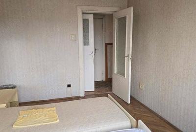 Vand apartament 3 camere decomandat in Deva, zona Balcescu, suprafata utila 67,44 mp, etaj 8, - 9