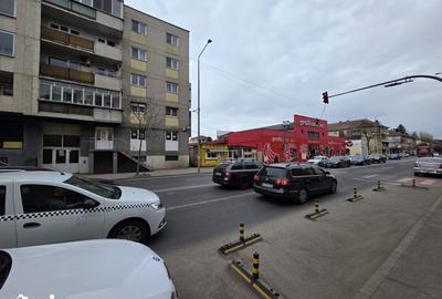 Spațiu comercial, de 50 mp, în 7 Noiembrie - 1
