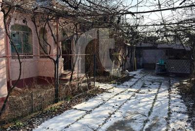 Casă cu 4 camere în Ulmeni - 7