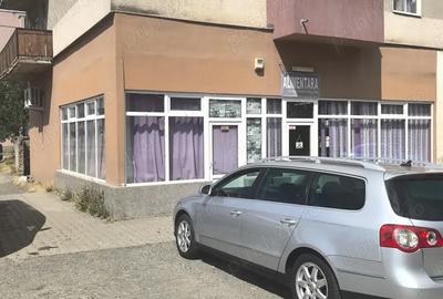 Spațiu comercial, de 150 mp, în Central - 1