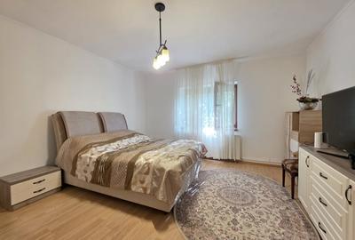 Gospodarie pe teren peste 1100mp, pe trei niveluri, Centru-Harman - 2