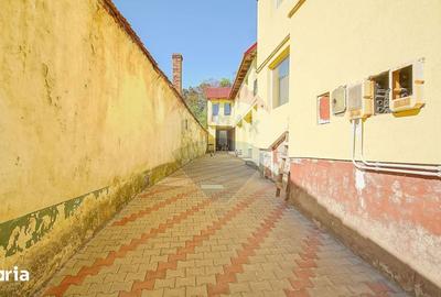 Casă cu Teren 306 Mp în Bartolomeu - 16