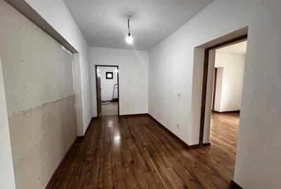 Casă cu 2 camere cu Teren 500 Mp în Vladimirescu - 9