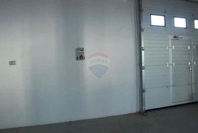 Spațiu comercial, de 1,740 mp, în Târgu Neamț - 11