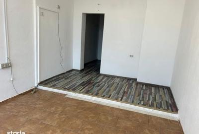 Spațiu comercial, de 45 mp, în Central - 1