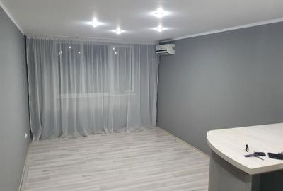 Garsonieră decomandată în Țiglina 1 - 12