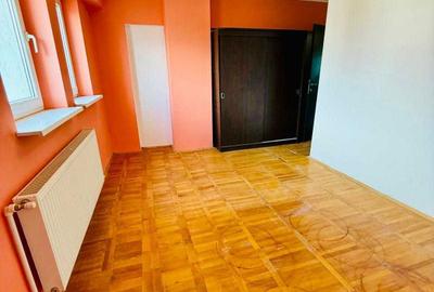 Apartament cu 3 camere decomandat în Central - 6
