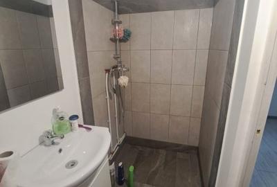 Vand casa in comuna Radovanu - 7