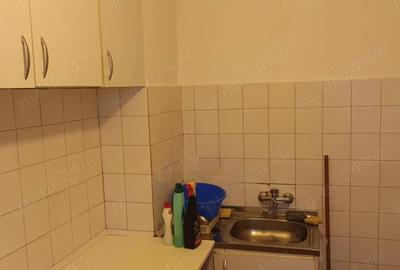 Garsonieră decomandată în Km 5 - 3