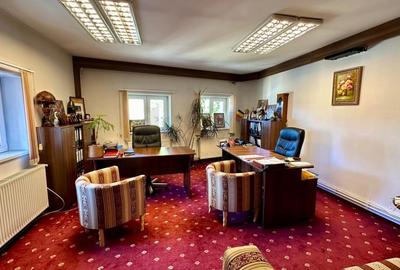 REA1021651 Apartament 6 camere pretabil birou sau rezidential - 1