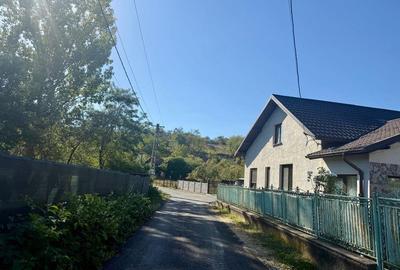 Casă cu 4 camere în Tătărani - 2