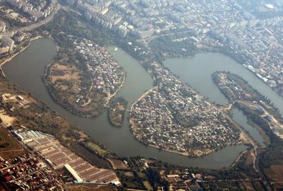 Casă de vânzare Sector 2 -  Langa Lac Plumbuita – 4 camere - 2 băi- teren 310 mp - 1