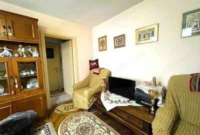 Apartament 2 camere etaj 2 zona centrala Str Pacii - 15