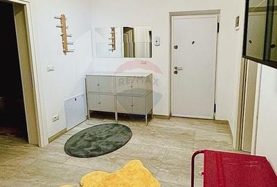 Apartament cu 3 camere de vanzare in zona Central - 2