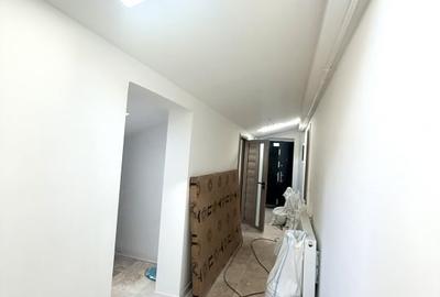 Birou, de 70 mp, în P-ța Romană - 8