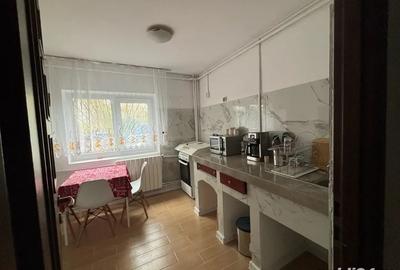 Apartament 2 Camere proaspat renovat, cu Birou separat ?i Centrala Termica Proprie 60 mp, langa Pr - 1