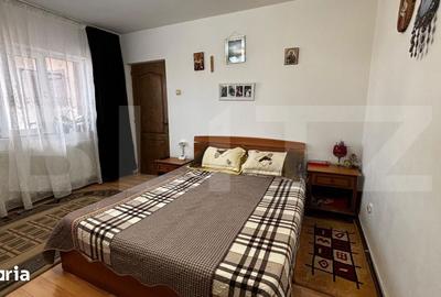 Casă cu 5 camere decomandat cu Teren 154 Mp în Craiovița Nouă - 6