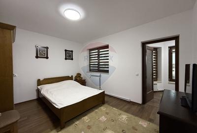 Casă individuală cu 7 camere cu Garaj în Central - 7
