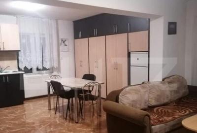 Apartament spatios de vanzare, 5 camere, 93 mp, zona Hotel D - 2