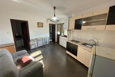 Apartament 2 camere, Bloc Privat in Nicolina