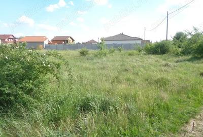 Loc de casa 590 mp, front stradal 21 ml, in loc. Sanleani aproape de gradinita - 1