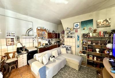 Apartament cu 3 camere semidecomandat, mobilat în Central - 3