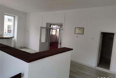 Casă cu 5 camere cu Teren 123 Mp în Reghin - 8