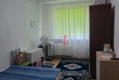 Apartament cu 2 camere decomandat în Titan - 2