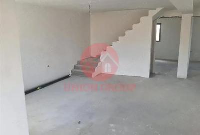 Casă cu 4 camere cu Teren 237 Mp în Valu lui Traian - 4