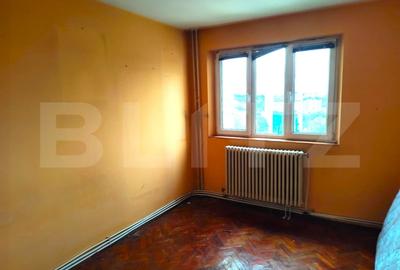 Apartament cu 3 camere decomandat în Bd. Independenței - 2